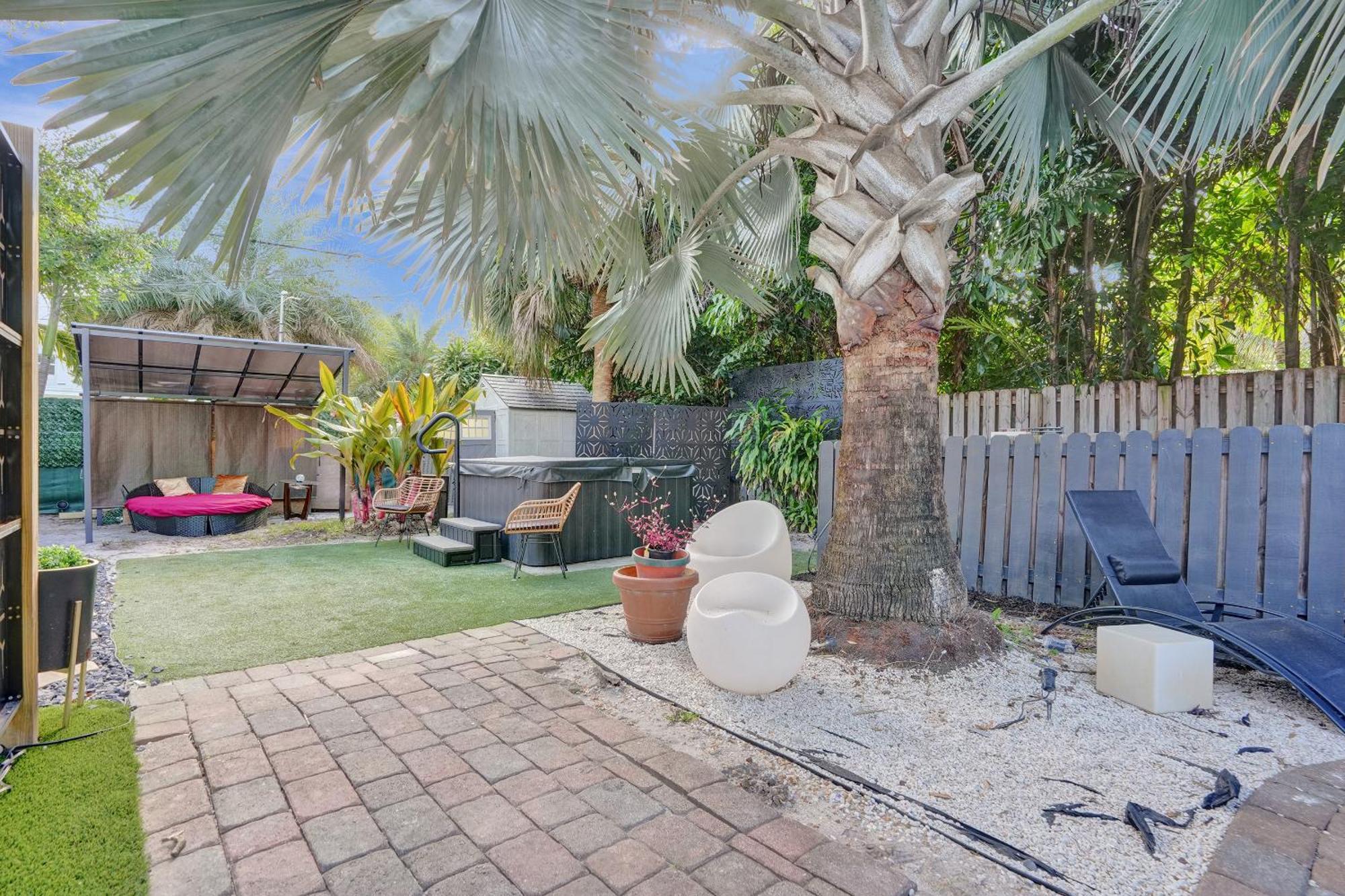 Kiki 3 - Men'S Clothing Optional Guest Houses Wilton Manors Exterior photo